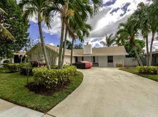 2553 Inisbrook Rd, Riviera Beach, FL 33407