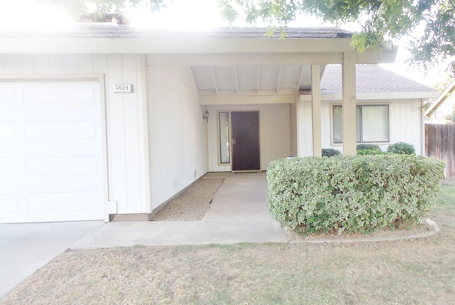 7624 Pine Valley Dr photo 1