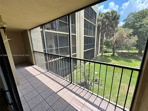 5th image of 8615 NW 8th St APT 210
