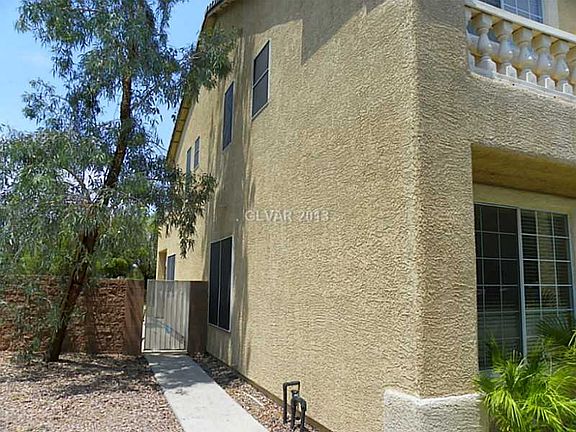 3rd image of 801 Roaring Falls Ave