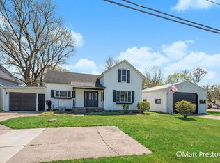 515 W May St, Belding, MI 48809