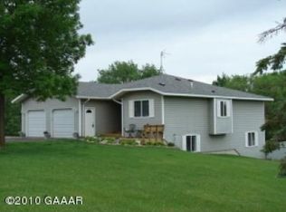 1105 Ridgeview Ter NE, Alexandria, MN 56308