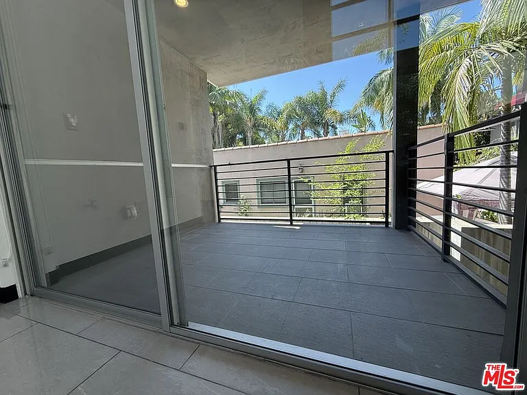 807 Huntley Dr — Photo 14