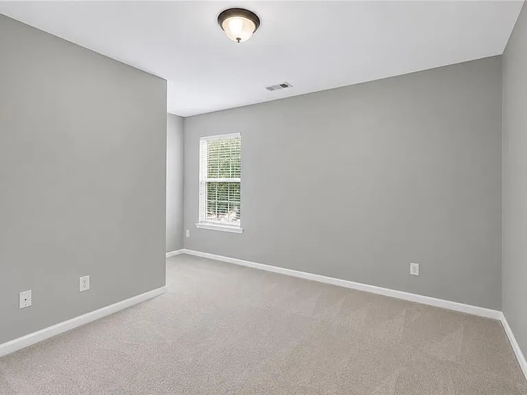 559 Windstone Trl — Photo 13