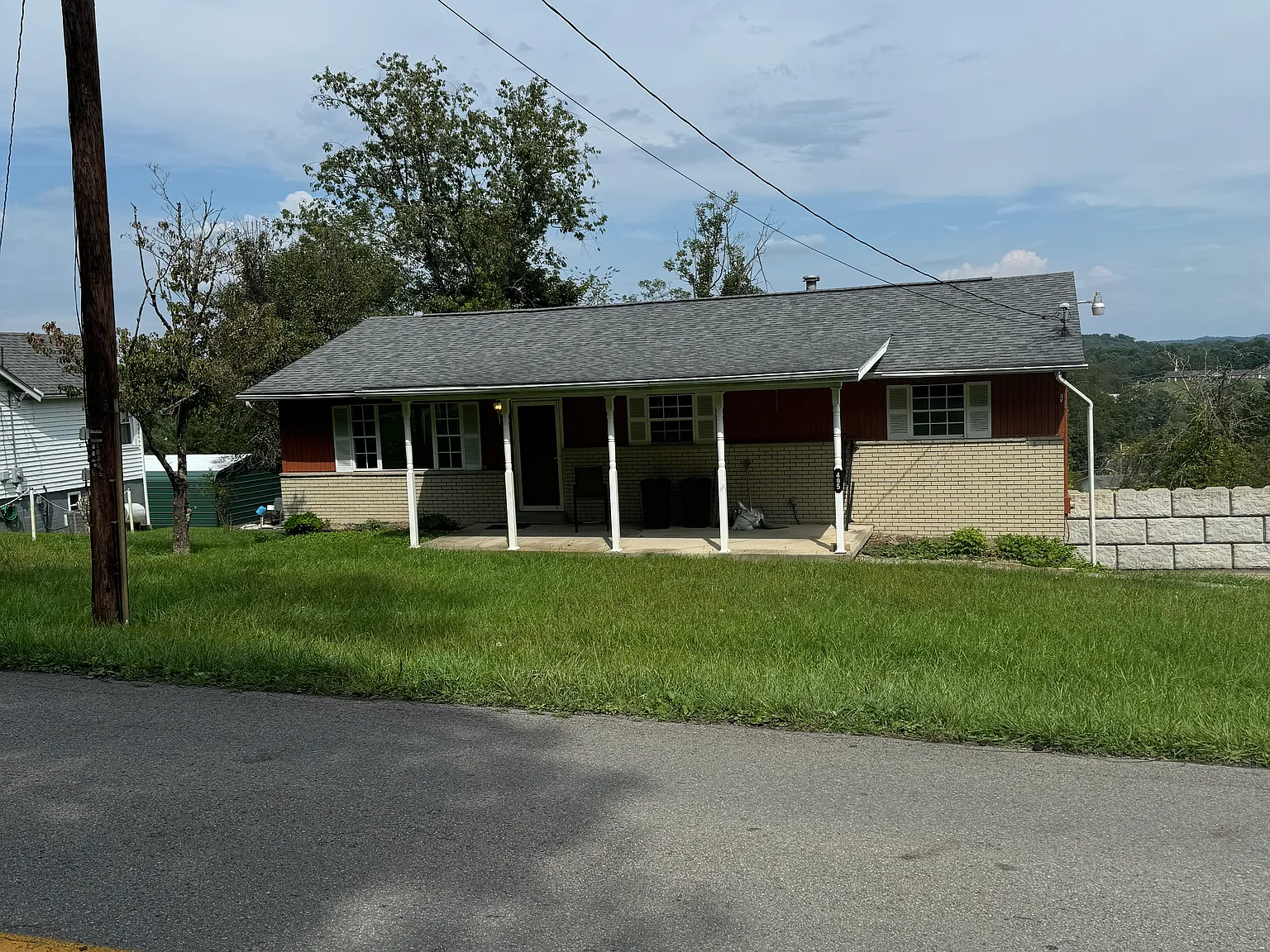3 bed, 2.5 bath, 1344 sqft, $1,800 — Photo 2