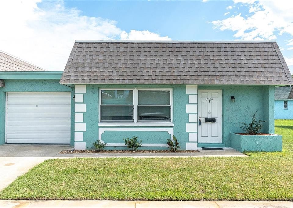 1st image of 7030 VERSAILLES N