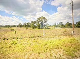 1050 Darlington St, Lehigh Acres, FL 33936