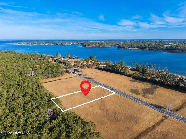 106 Waterway Dr Lot 31 & Slip 20, Havelock, NC 28532