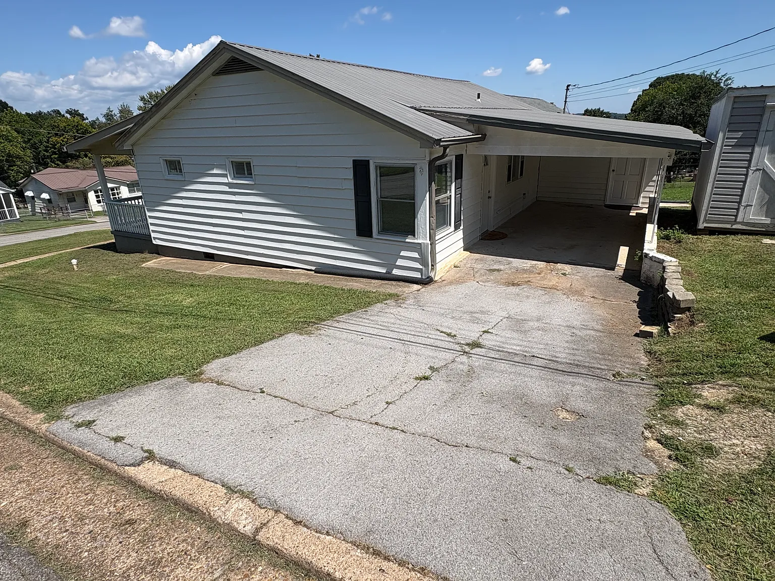 3 bed, 1000 sqft, $1,400 — Photo 4