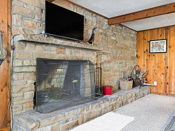 5th image of 4116 Tuffy Ln