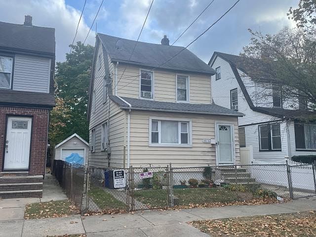 1st image of 194-16 112th Avenue