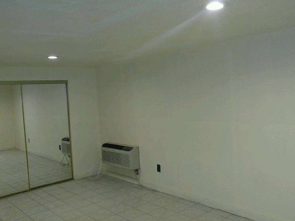 5th image of 1016 Arco Dr