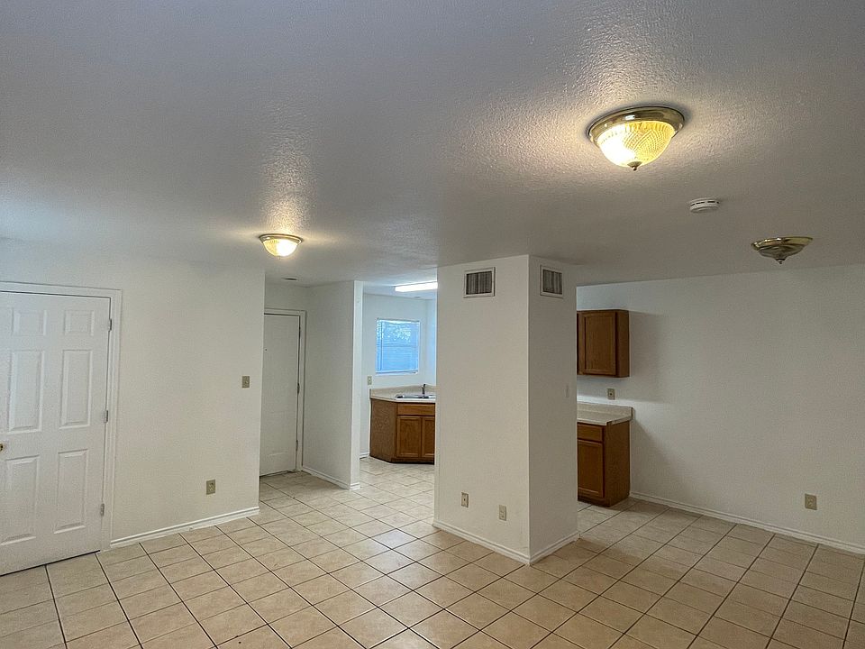 1st image of 414 W Harlan Ave APT 1