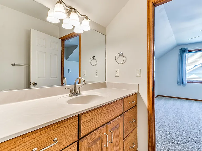 3120 Roxboro Dr — Photo 16