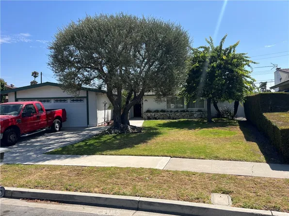 2976 Bimini Pl, Costa Mesa, CA 92626