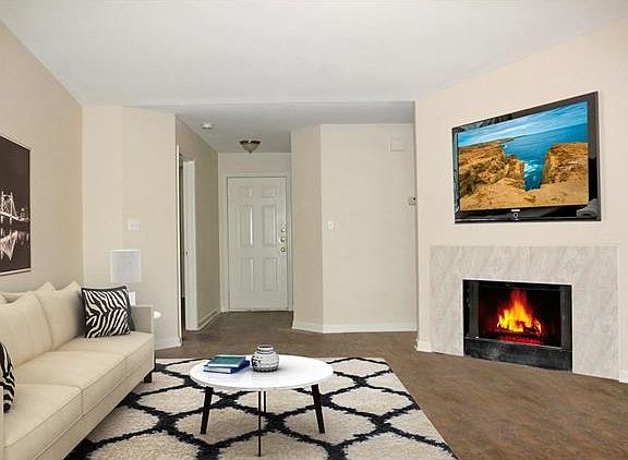5th image of 7105 Shannon Dr