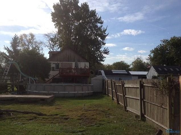 2nd image of 122 Alzale Rd