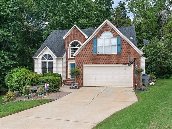 3rd image of 9701 Briarcrest Ct