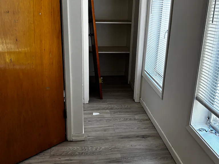 510 S Weed Blvd #B — Photo 2