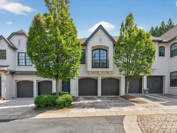 310 Wendover Heights Cir, Charlotte, NC 28211