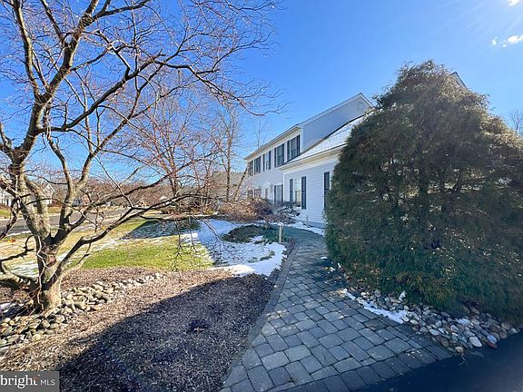 4th image of 198 Cinnabar Ln