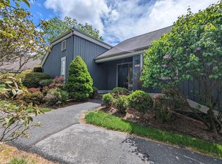 100 Heritage Hls #A, Somers, NY 10589