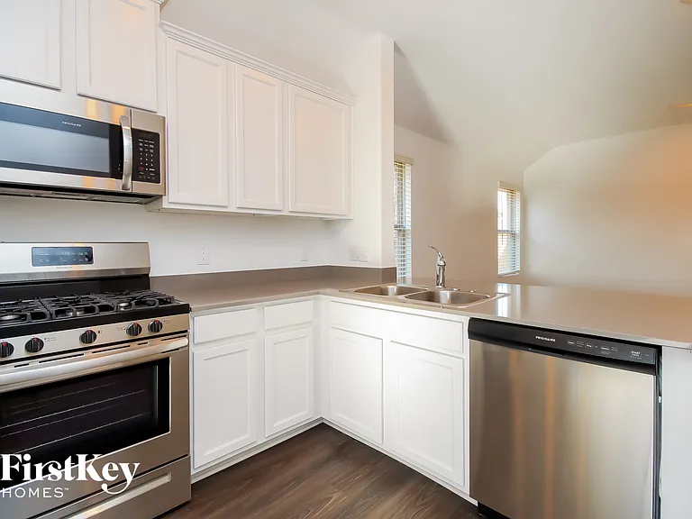 18438 Running Shadow Ct — Photo 7