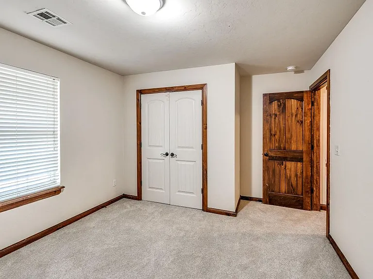 2121 Mill Creek Way — Photo 28