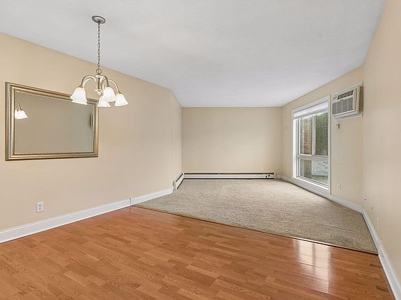 3rd image of 3540 Hennepin Ave APT 316