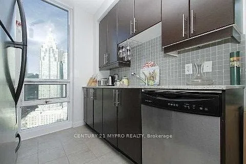 18 Harbour St #3105 — Photo 8