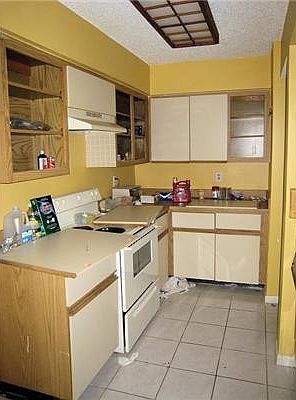 2nd image of 8162 NW 17th Manor #UC1R