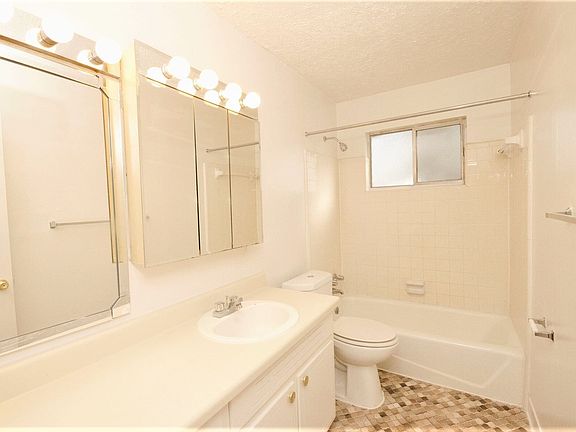 5th image of 16 Beech Rd SE #44