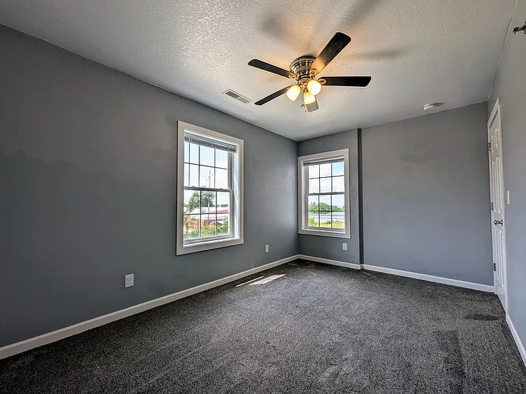 1319 B Ave W #26 — Photo 11