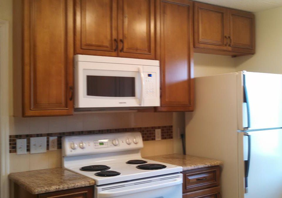 1st image of 831 Acorn Ln
