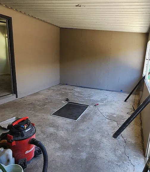 5904 Thorn St — Photo 21