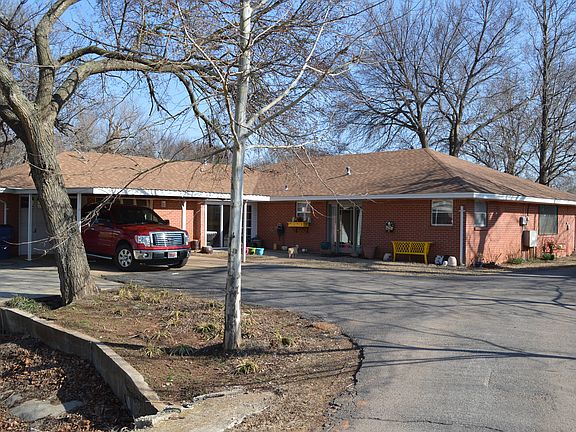 2nd image of 1132 E Southwest 59th St