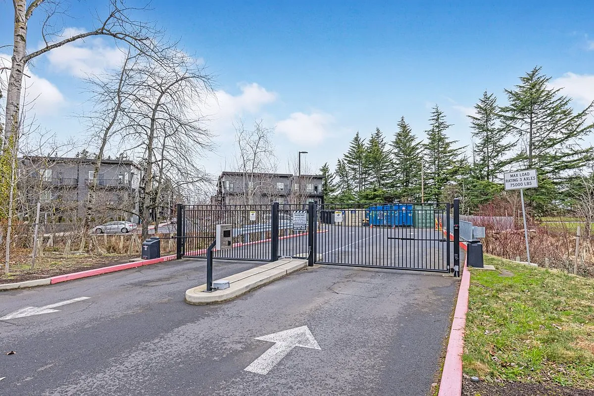 Building Photo - Brookside Apartments
