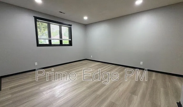 2532 T St #1 — Photo 4