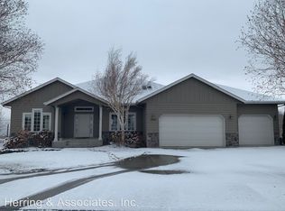 1005 Ridge Crest Dr, Wenatchee, WA 98801