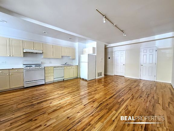 3rd image of 917 W Dakin St #917101