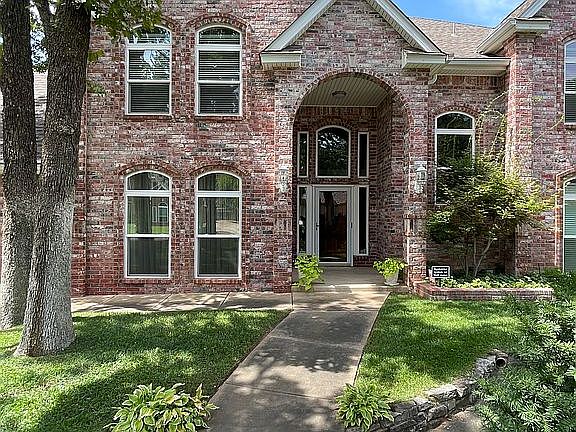 Sidewalk & Stone Landscaping