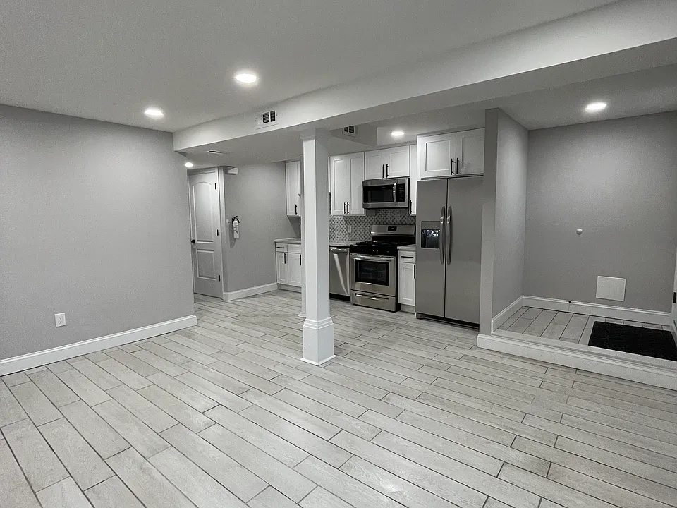 200 Westminster Pl #1