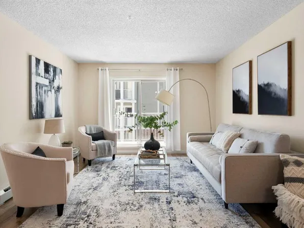 69 S Country Village Mnr NE #5209, Calgary, AB T3K 0P1