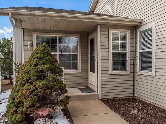 5th image of 1122 Shingle Oak Ln
