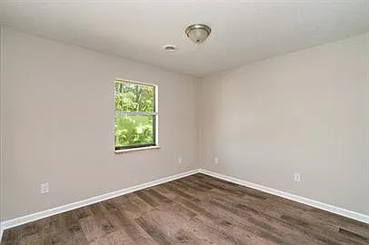 111 Raintree Ln #C — Photo 9