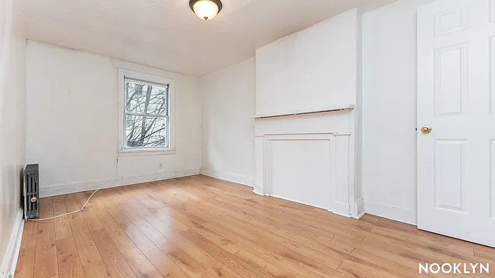 Rented by Nooklyn NYC LLC | media 4