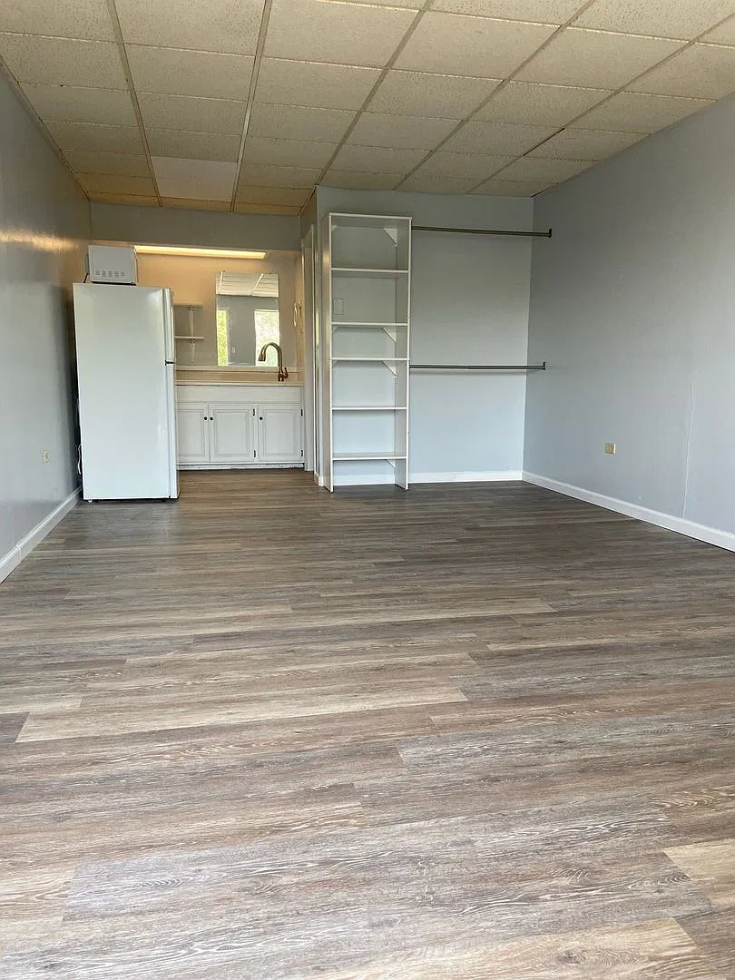 Studio Apartment in Hollister — Photo 3