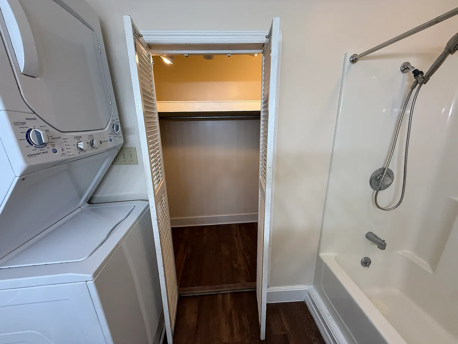 1 bed, 700 sqft, $1,125 — Photo 4