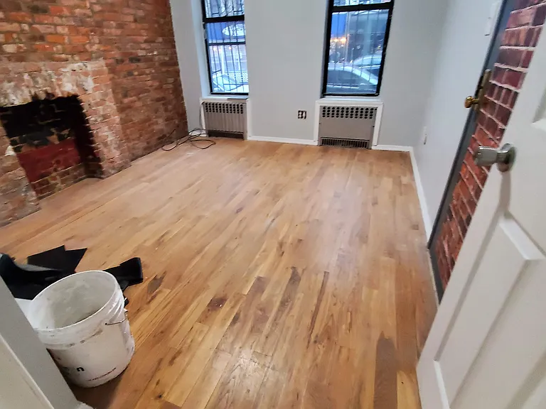 528 6th Ave #1R — Photo 3