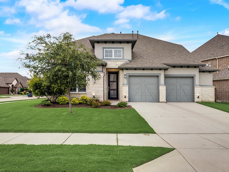 1st image of 601 Wollford Way